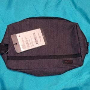 NWT Tumi Accessory Bag Zip Makeup Small Purse